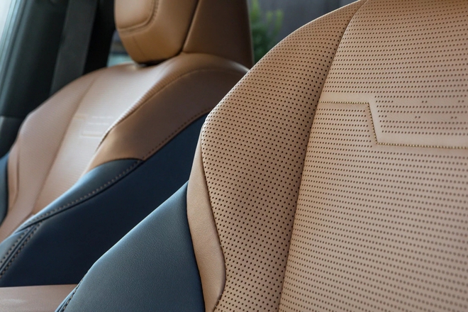 Tăng giá kiểu Lexus: GX 550 bán đắt hơn khoảng 20 triệu sau khi có doanh số tốt, nhưng trang bị vẫn giữ nguyên- Ảnh 7. Tăng giá kiểu Lexus: GX 550 bán đắt hơn khoảng 20 triệu sau khi có doanh số tốt, nhưng trang bị vẫn giữ nguyên- Ảnh 7.