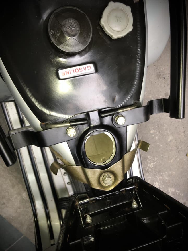 30 năm tuổi, Vespa PX150E vẫn được rao bán 170 triệu đồng, gấp đôi Honda SH- Ảnh 9.