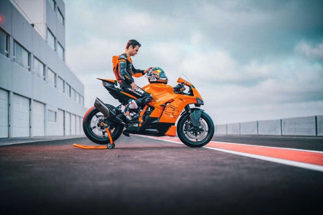 KTM 990 RC R 2026 ra mắt chinh phục phân khúc mô tô thể thao supersport- Ảnh 9. KTM 990 RC R 2026 ra mắt chinh phục phân khúc mô tô thể thao supersport- Ảnh 9.