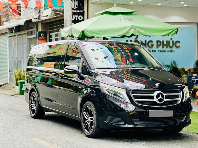 Giá chưa đến 1 tỷ đồng, chiếc Mercedes-Benz này rộng rãi như Carnival, có treo thích ứng nhưng chạy 'không tốn một giọt xăng'- Ảnh 2. Giá chưa đến 1 tỷ đồng, chiếc Mercedes-Benz này rộng rãi như Carnival, có treo thích ứng nhưng chạy 'không tốn một giọt xăng'- Ảnh 2.