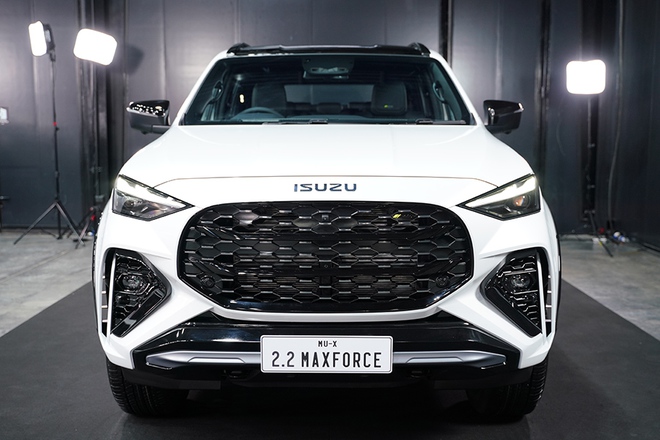 Isuzu mu-X 2026 ra mắt: Treo mới, ADAS ngay từ bản tiêu chuẩn, nhưng có chi tiết 'cải lùi' so với bản vừa ra mắt tại Việt Nam- Ảnh 19. Isuzu mu-X 2026 ra mắt: Treo mới, ADAS ngay từ bản tiêu chuẩn, nhưng có chi tiết 'cải lùi' so với bản vừa ra mắt tại Việt Nam- Ảnh 19.