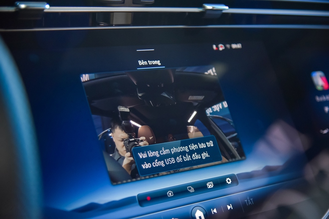Video này không chỉ có E-Class 2025, tiết lộ của chuyên gia sản phẩm Mercedes-Benz Việt Nam gây bất ngờ- Ảnh 16.