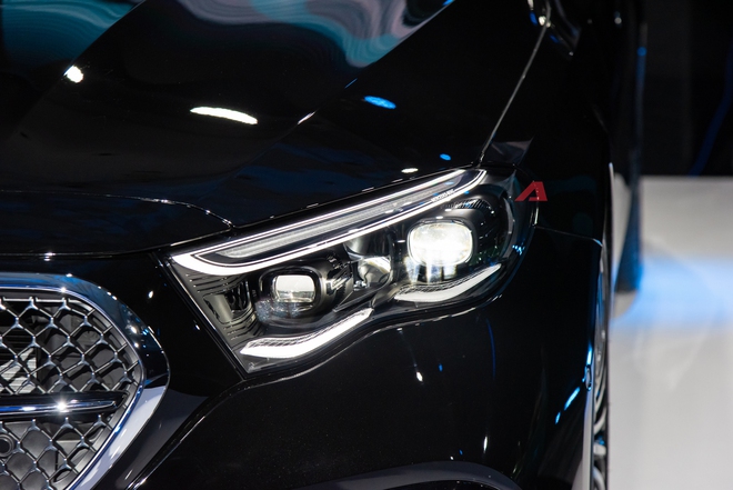 Video này không chỉ có E-Class 2025, tiết lộ của chuyên gia sản phẩm Mercedes-Benz Việt Nam gây bất ngờ- Ảnh 5.