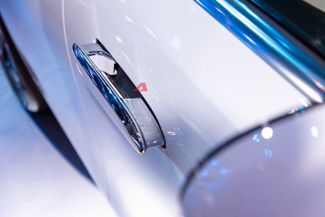 Video này không chỉ có E-Class 2025, tiết lộ của chuyên gia sản phẩm Mercedes-Benz Việt Nam gây bất ngờ- Ảnh 8.