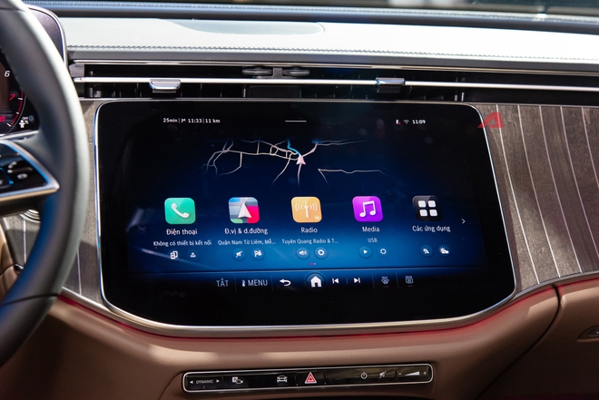 Video này không chỉ có E-Class 2025, tiết lộ của chuyên gia sản phẩm Mercedes-Benz Việt Nam gây bất ngờ- Ảnh 42.