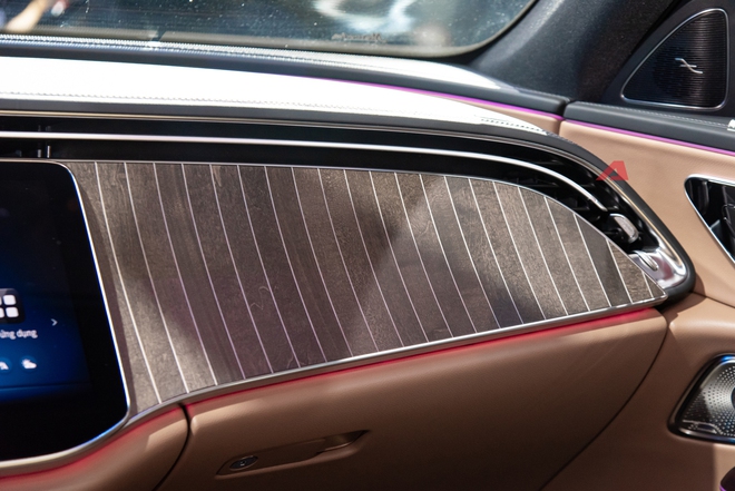 Video này không chỉ có E-Class 2025, tiết lộ của chuyên gia sản phẩm Mercedes-Benz Việt Nam gây bất ngờ- Ảnh 40.