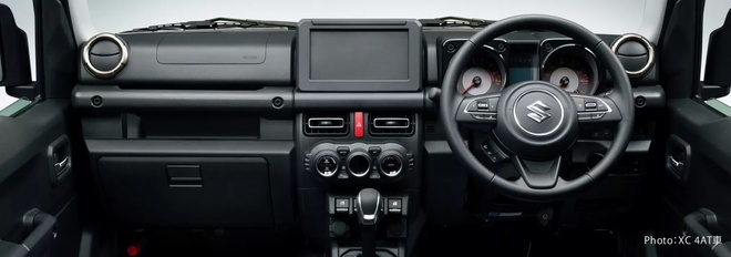 Suzuki Jimny hết thời bị chê 'đắt mà chẳng có gì': Màn mượn Swift, bổ sung ADAS- Ảnh 5. Suzuki Jimny hết thời bị chê 'đắt mà chẳng có gì': Màn mượn Swift, bổ sung ADAS- Ảnh 5.