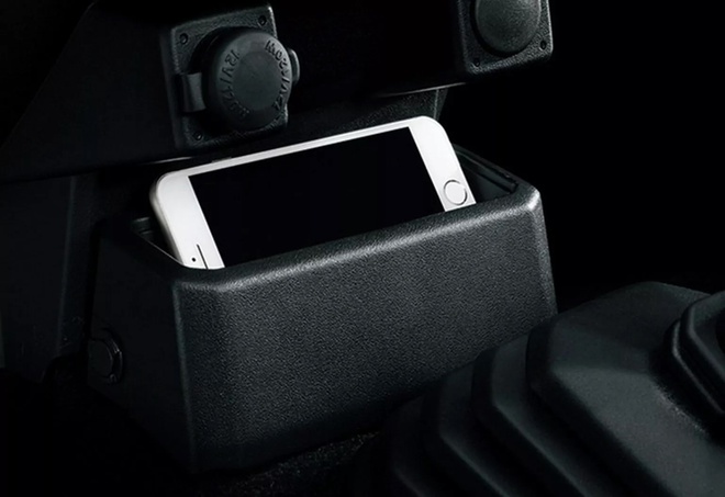 Suzuki Jimny hết thời bị chê 'đắt mà chẳng có gì': Màn mượn Swift, bổ sung ADAS- Ảnh 18. Suzuki Jimny hết thời bị chê 'đắt mà chẳng có gì': Màn mượn Swift, bổ sung ADAS- Ảnh 18.