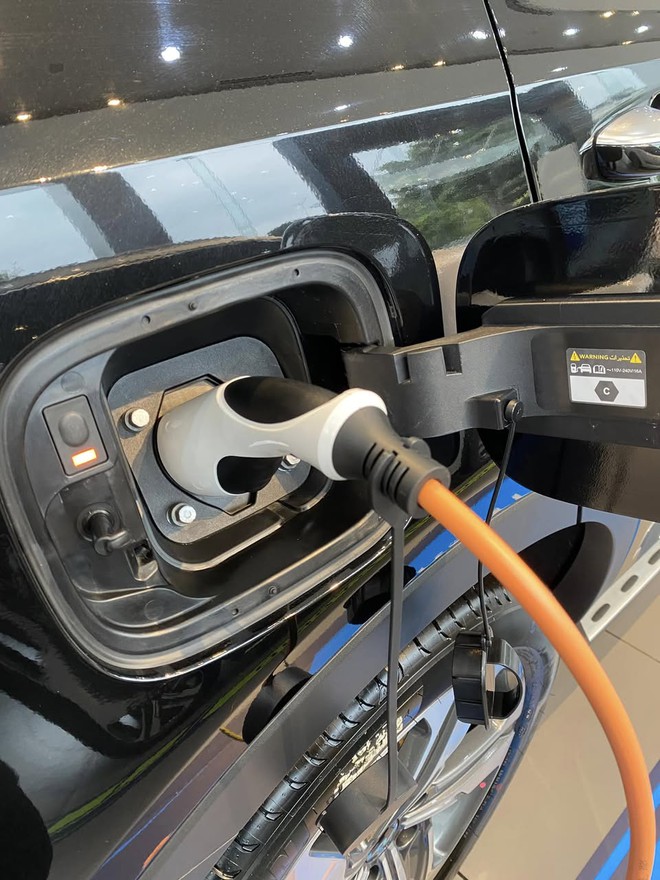 Kia Sorento PHEV giảm 150 triệu đồng tại đại lý: Giá thực tế rẻ hơn ban đầu 410 triệu đồng nhưng người mua phải đánh đổi 2 điều- Ảnh 5. Kia Sorento PHEV giảm 150 triệu đồng tại đại lý: Giá thực tế rẻ hơn ban đầu 410 triệu đồng nhưng người mua phải đánh đổi 2 điều- Ảnh 5.