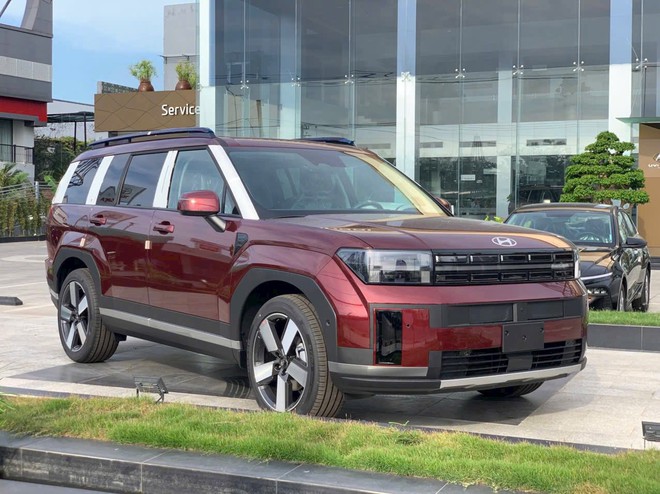 Không chỉ chính hãng, hàng loạt đại lý Hyundai giảm giá hàng chục triệu đồng cho cả i10, Venue…- Ảnh 4. Không chỉ chính hãng, hàng loạt đại lý Hyundai giảm giá hàng chục triệu đồng cho cả i10, Venue…- Ảnh 4.