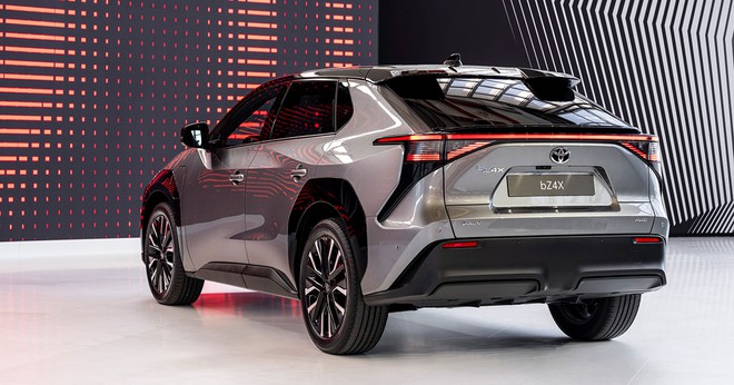 Hai mẫu SUV Toyota chạy điện này ‘rộng cửa’ về Việt Nam: Tháng sau mở bán tại ĐNÁ, dễ lắp ráp để có giá cạnh tranh- Ảnh 3.