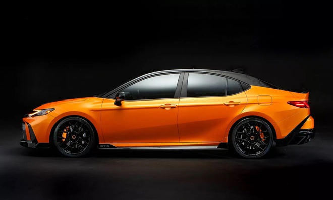 Muốn biết Toyota Camry độ lên nhìn thể thao và ‘chiến’ tới cỡ nào thì đây là câu trả lời cho các ‘dân chơi’- Ảnh 7. Muốn biết Toyota Camry độ lên nhìn thể thao và ‘chiến’ tới cỡ nào thì đây là câu trả lời cho các ‘dân chơi’- Ảnh 7.