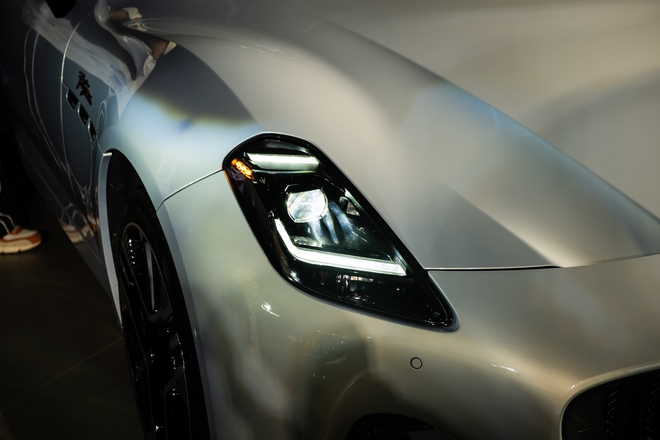 Maserati Grecale, GranCabrio bản điện ra mắt Việt Nam: Giá từ gần 5,5 tỷ đến hơn 13,3 tỷ đồng, mạnh ngang siêu xe, chạy tới 500km/sạc- Ảnh 21.