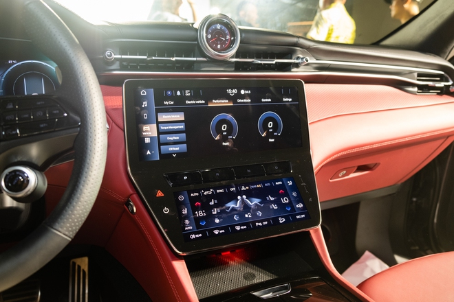 Maserati Grecale, GranCabrio bản điện ra mắt Việt Nam: Giá từ gần 5,5 tỷ đến hơn 13,3 tỷ đồng, mạnh ngang siêu xe, chạy tới 500km/sạc- Ảnh 18.