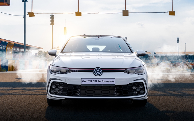 Volkswagen Golf ra mắt Việt Nam: Giá từ 798 triệu đồng, 6 phiên bản, mạnh nhất gần 320hp, thách thức Civic- Ảnh 2.
