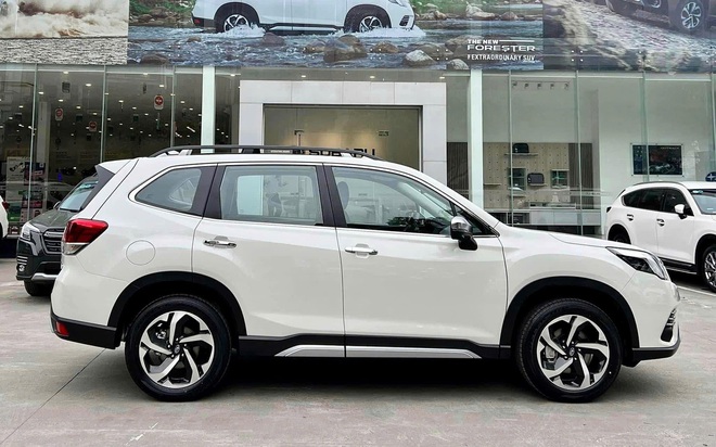 Subaru Forester giảm giá mạnh tại đại lý, dọn kho chờ đời mới sắp ra mắt: Bản đắt nhất còn 919 triệu đồng, ‘dễ thở’ hơn trước CX-5, Territory- Ảnh 4.