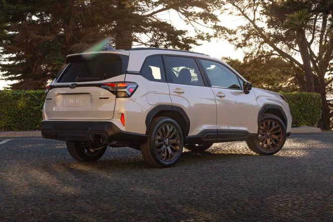Subaru Forester giảm giá mạnh tại đại lý, dọn kho chờ đời mới sắp ra mắt: Bản đắt nhất còn 919 triệu đồng, ‘dễ thở’ hơn trước CX-5, Territory- Ảnh 9.