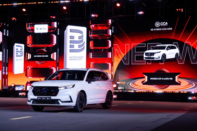 Chùm ảnh và khoảnh khắc mong chờ nhất lúc này tại CCA25: 13 giải, màn carwalk ấn tượng và hơn thế nữa- Ảnh 13.