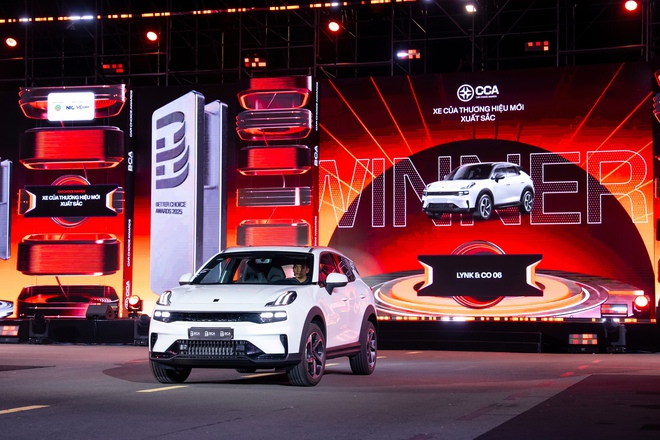 Chùm ảnh và khoảnh khắc mong chờ nhất lúc này tại CCA25: 13 giải, màn carwalk ấn tượng và hơn thế nữa- Ảnh 15.