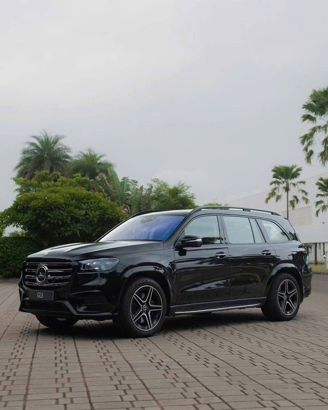 Mercedes-Benz GLS có bản làm riêng cho Việt Nam: Giá 5,999 tỷ đồng, thêm nhiều trang bị tiện nghi xịn sò phục vụ ‘chủ tịch’- Ảnh 2.