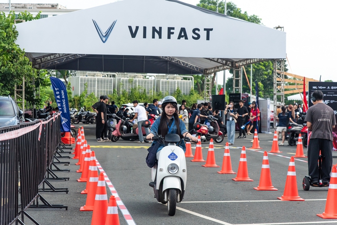 Chùm ảnh và khoảnh khắc mong chờ nhất lúc này tại CCA25: 13 giải, màn carwalk ấn tượng và hơn thế nữa- Ảnh 23.