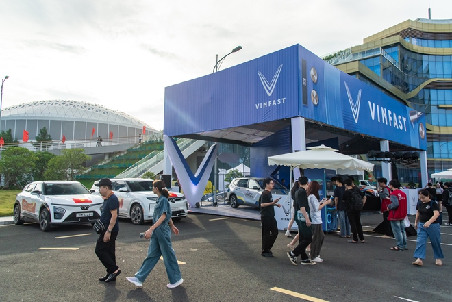 Chùm ảnh và khoảnh khắc mong chờ nhất lúc này tại CCA25: 13 giải, màn carwalk ấn tượng và hơn thế nữa- Ảnh 22.