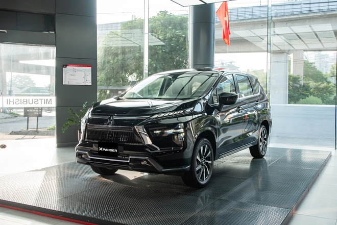 Mitsubishi Xpander 2025 vừa ra mắt đã khuyến mãi gần 80 triệu: Bản cao cấp 'trừ hết' còn dưới 600 triệu đồng, thêm áp lực cho BR-V, Veloz Cross- Ảnh 3. Mitsubishi Xpander 2025 vừa ra mắt đã khuyến mãi gần 80 triệu: Bản cao cấp 'trừ hết' còn dưới 600 triệu đồng, thêm áp lực cho BR-V, Veloz Cross- Ảnh 3.
