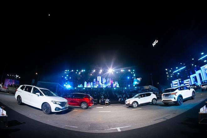 Nhìn lại 3 màn trao giải đậm chất xe của Car Choice Awards 2025: Xe không chỉ được vinh danh mà còn được 'kể chuyện'- Ảnh 22. Nhìn lại 3 màn trao giải đậm chất xe của Car Choice Awards 2025: Xe không chỉ được vinh danh mà còn được 'kể chuyện'- Ảnh 22.