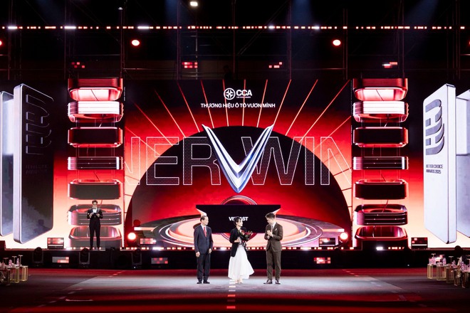 Nhìn lại 3 màn trao giải đậm chất xe của Car Choice Awards 2025: Xe không chỉ được vinh danh mà còn được 'kể chuyện'- Ảnh 12. Nhìn lại 3 màn trao giải đậm chất xe của Car Choice Awards 2025: Xe không chỉ được vinh danh mà còn được 'kể chuyện'- Ảnh 12.