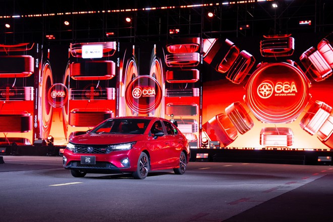 Nhìn lại 3 màn trao giải đậm chất xe của Car Choice Awards 2025: Xe không chỉ được vinh danh mà còn được 'kể chuyện'- Ảnh 1. Nhìn lại 3 màn trao giải đậm chất xe của Car Choice Awards 2025: Xe không chỉ được vinh danh mà còn được 'kể chuyện'- Ảnh 1.