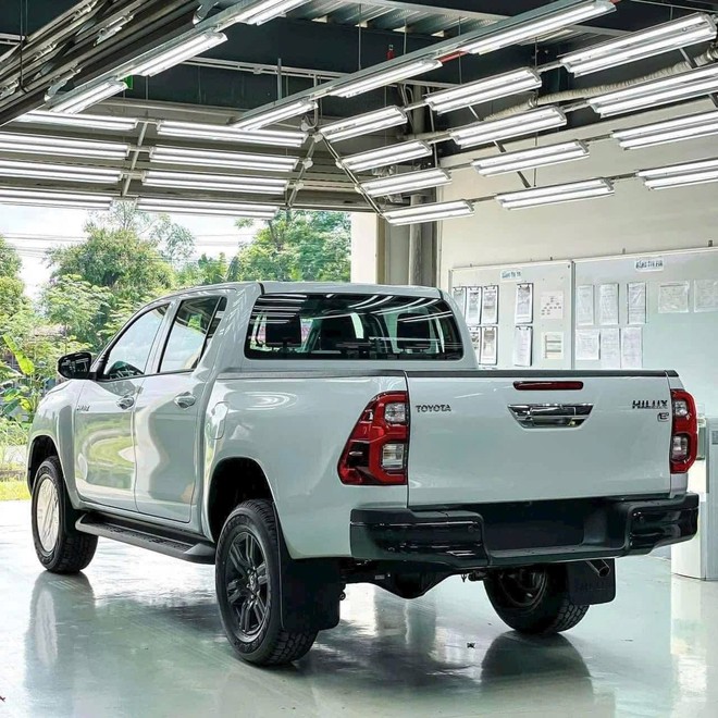 Toyota Camry lần đầu khuyến mãi chính hãng từ đầu năm: Giảm nhiều nhất gần 80 triệu đồng, dễ hút thêm khách khi Mazda6 đã ‘dọn đường’- Ảnh 7. Toyota Camry lần đầu khuyến mãi chính hãng từ đầu năm: Giảm nhiều nhất gần 80 triệu đồng, dễ hút thêm khách khi Mazda6 đã ‘dọn đường’- Ảnh 7.