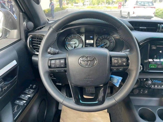 Toyota Camry lần đầu khuyến mãi chính hãng từ đầu năm: Giảm nhiều nhất gần 80 triệu đồng, dễ hút thêm khách khi Mazda6 đã ‘dọn đường’- Ảnh 8. Toyota Camry lần đầu khuyến mãi chính hãng từ đầu năm: Giảm nhiều nhất gần 80 triệu đồng, dễ hút thêm khách khi Mazda6 đã ‘dọn đường’- Ảnh 8.