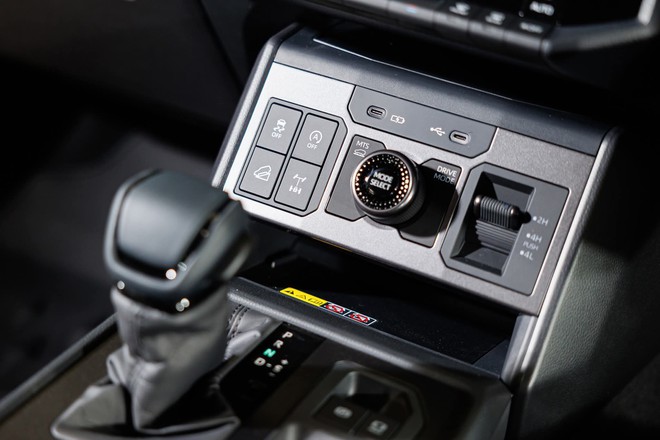 Toyota Hilux 2026 bị chê dùng khung gầm lỗi thời, sếp hãng đáp trả bằng lý do khó cãi- Ảnh 13.