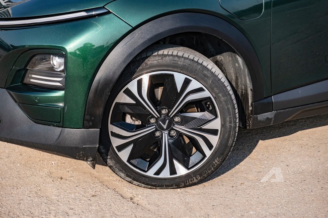 Đổi từ EcoSport sang VinFast VF 6, chủ xe mê phượt chia sẻ: ‘ADAS như xe tiền tỷ, chạy Hà Giang không phải nghĩ’- Ảnh 7.