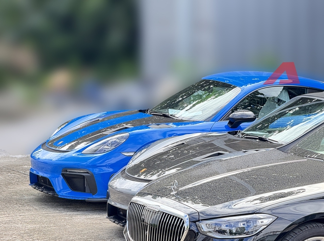 Lộ ảnh bộ đôi Porsche 718 RS đầu tiên về Việt Nam: Giá từ gần 12 tỷ nhưng vẫn gập mui bằng tay, dành cho dân chơi đích thực- Ảnh 1. Lộ ảnh bộ đôi Porsche 718 RS đầu tiên về Việt Nam: Giá từ gần 12 tỷ nhưng vẫn gập mui bằng tay, dành cho dân chơi đích thực- Ảnh 1.