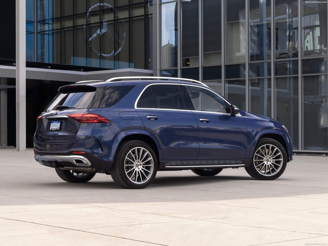 Mercedes-Benz GLE 400e ra mắt Việt Nam: Giá 4,669 tỷ đồng, mạnh 381hp, cạnh tranh X5 bằng máy hybrid, hết xăng vẫn chạy được hơn 110km- Ảnh 3.