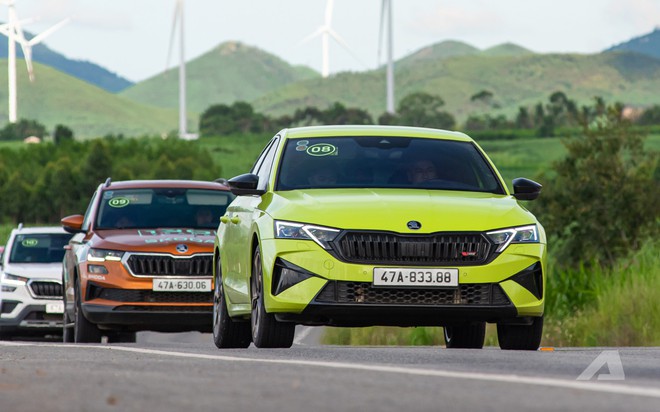 Skoda Octavia nhận cọc tại đại lý, dễ ra mắt Việt Nam tháng này: Giá tạm tính hơn 1,5 tỷ đồng, nhiều trang bị 'ăn chơi' cạnh tranh Golf, WRX- Ảnh 4.