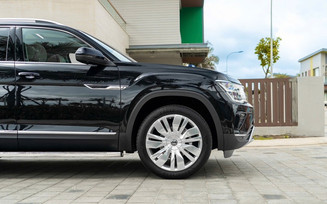 VW Teramont bản ‘Chủ tịch’ giá mới 2,488 tỷ đồng tại Việt Nam: Đắt gần bằng 2 chiếc Palisade cùng cỡ, lý do không đến từ trang bị- Ảnh 8.