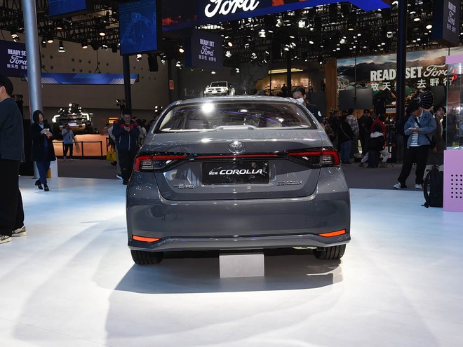 Toyota Corolla 2026 ra mắt: Mặt trước như Camry, màn hình khủng, về Việt Nam có thể vực dậy doanh số trước Civic, Mazda3- Ảnh 4.