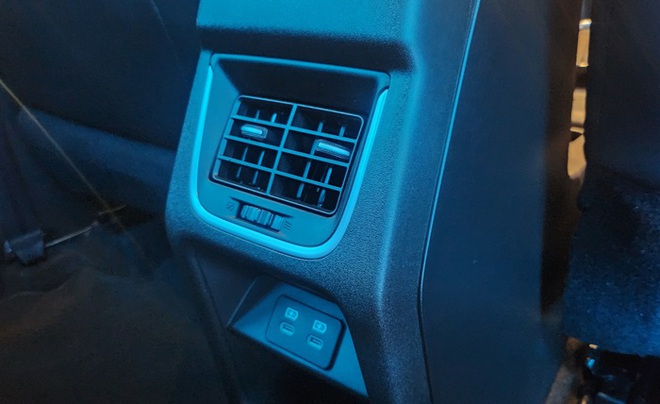 Suzuki Grand Vitara 2025 ra mắt ĐNÁ: Giá quy đổi từ 655 triệu đồng, thêm màn lớn, phanh điện tử, về Việt Nam dễ gây chú ý như Fronx- Ảnh 9. Suzuki Grand Vitara 2025 ra mắt ĐNÁ: Giá quy đổi từ 655 triệu đồng, thêm màn lớn, phanh điện tử, về Việt Nam dễ gây chú ý như Fronx- Ảnh 9.