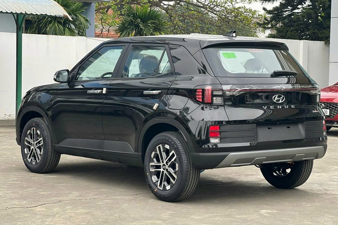 Dưới 500 triệu đồng mua SUV đô thị chọn Geely Coolray, Kia Sonet hay Hyundai Venue, bảng này sẽ giúp bạn dễ tìm được mẫu phù hợp- Ảnh 9. Dưới 500 triệu đồng mua SUV đô thị chọn Geely Coolray, Kia Sonet hay Hyundai Venue, bảng này sẽ giúp bạn dễ tìm được mẫu phù hợp- Ảnh 9.