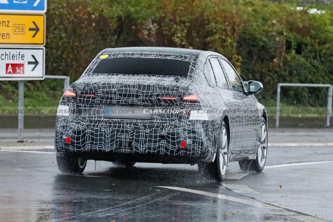 Soi kỹ nội, ngoại thất BMW 3 Series đời mới: Vô-lăng mới, HUD rộng ‘full’ kính lái, nhiều điểm lột xác cạnh tranh C-Class- Ảnh 6.