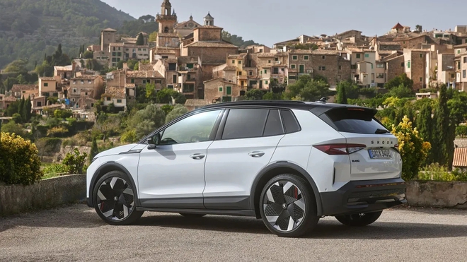 Đây là 2 xe điện Skoda có thể lắp tại Việt Nam năm sau: Mẫu nhỉnh hơn Karoq quy đổi từ 1 tỷ đồng, Enyaq có bản mới- Ảnh 5. Đây là 2 xe điện Skoda có thể lắp tại Việt Nam năm sau: Mẫu nhỉnh hơn Karoq quy đổi từ 1 tỷ đồng, Enyaq có bản mới- Ảnh 5.