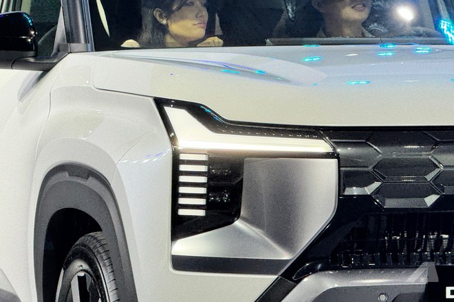 Mitsubishi Destinator ra mắt Việt Nam: Giá sau giảm từ 739 triệu đồng, 2 bản đều có ADAS, dễ thế chỗ Outlander cạnh tranh CX-5, Tucson- Ảnh 6. Mitsubishi Destinator ra mắt Việt Nam: Giá sau giảm từ 739 triệu đồng, 2 bản đều có ADAS, dễ thế chỗ Outlander cạnh tranh CX-5, Tucson- Ảnh 6.