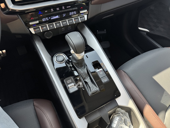 So sánh 2 phiên bản Mitsubishi Destinator vừa ra mắt: Chênh 75 triệu đồng, đánh đổi ADAS, camera 360 độ và loa Yamaha- Ảnh 8. So sánh 2 phiên bản Mitsubishi Destinator vừa ra mắt: Chênh 75 triệu đồng, đánh đổi ADAS, camera 360 độ và loa Yamaha- Ảnh 8.