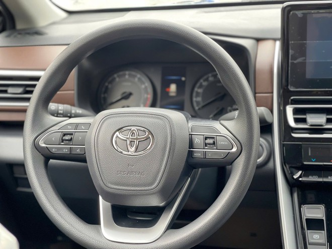 Toyota Innova Cross ‘giá rẻ’ 730 triệu đồng ra mắt Việt Nam: Động cơ như bản cao hơn nhưng bớt tiện nghi, lấn sân đấu Xpander Cross- Ảnh 6.