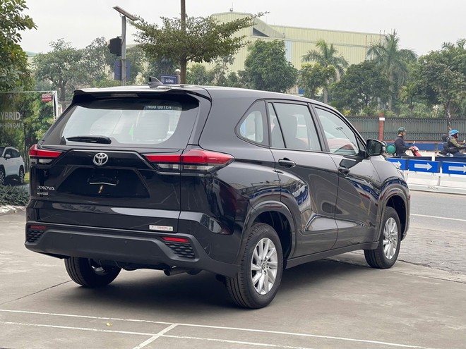 Toyota Innova Cross ‘giá rẻ’ 730 triệu đồng ra mắt Việt Nam: Động cơ như bản cao hơn nhưng bớt tiện nghi, lấn sân đấu Xpander Cross- Ảnh 4.