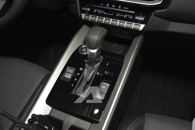 So sánh 2 phiên bản Mitsubishi Destinator vừa ra mắt: Chênh 75 triệu đồng, đánh đổi ADAS, camera 360 độ và loa Yamaha- Ảnh 7. So sánh 2 phiên bản Mitsubishi Destinator vừa ra mắt: Chênh 75 triệu đồng, đánh đổi ADAS, camera 360 độ và loa Yamaha- Ảnh 7.