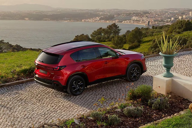Vén màn 5 xe Mazda mới ra mắt Việt Nam hôm nay: Ngoài CX-5, CX-60, CX-90 còn có xe mui trần cùng một mẫu cực lạ mà ít người biết- Ảnh 4. Vén màn 5 xe Mazda mới ra mắt Việt Nam hôm nay: Ngoài CX-5, CX-60, CX-90 còn có xe mui trần cùng một mẫu cực lạ mà ít người biết- Ảnh 4.