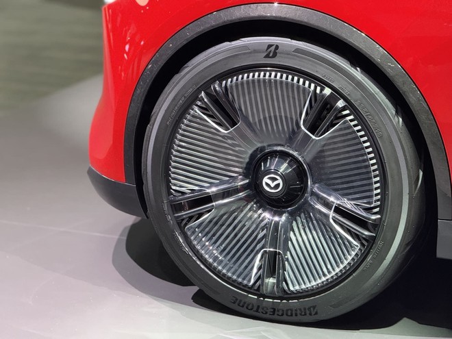 Vén màn 5 xe Mazda mới ra mắt Việt Nam hôm nay: Ngoài CX-5, CX-60, CX-90 còn có xe mui trần cùng một mẫu cực lạ mà ít người biết- Ảnh 26. Vén màn 5 xe Mazda mới ra mắt Việt Nam hôm nay: Ngoài CX-5, CX-60, CX-90 còn có xe mui trần cùng một mẫu cực lạ mà ít người biết- Ảnh 26.